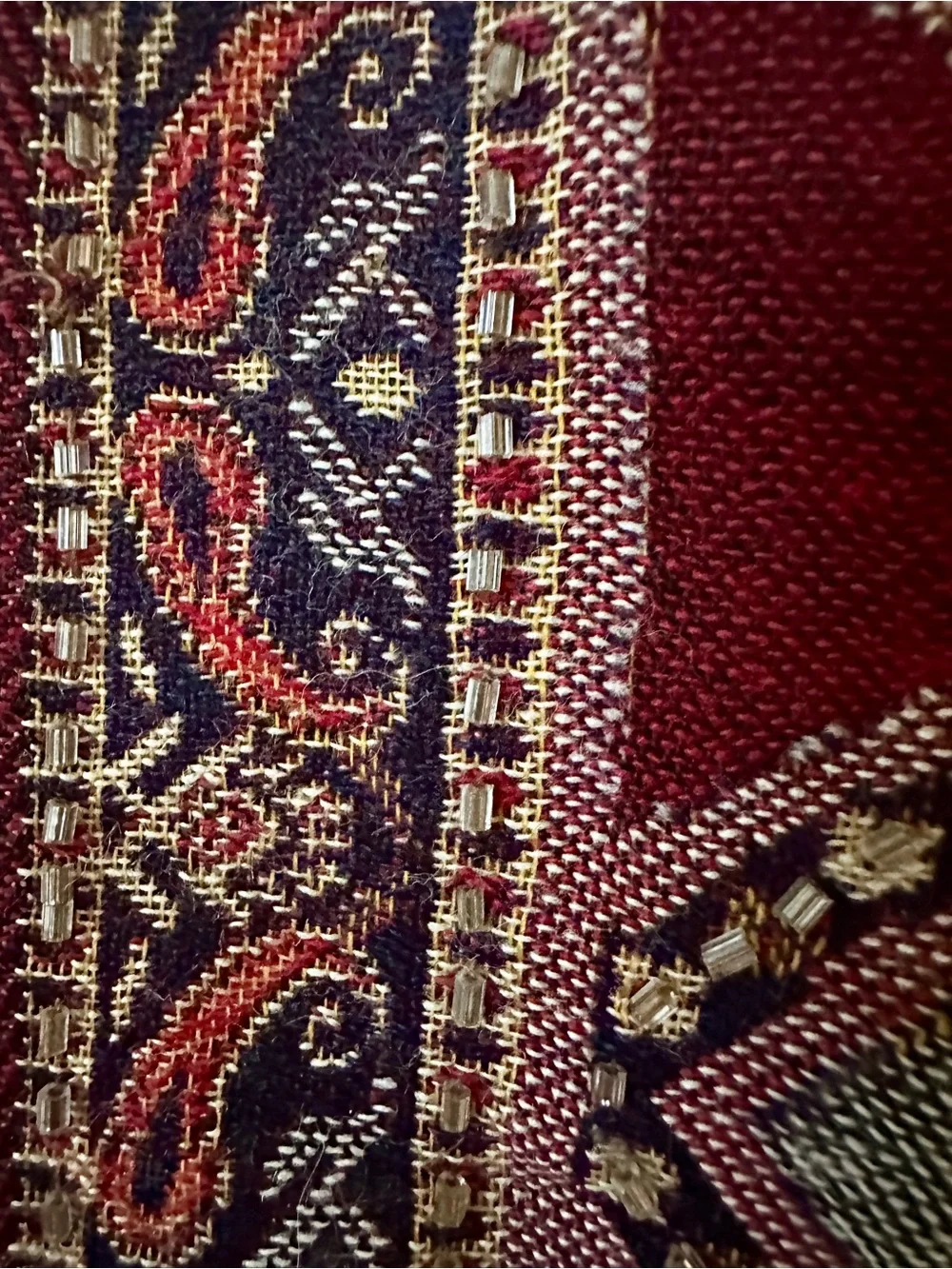 Vtg Bohemian Paisley Wall Tapestry in Deep Burgundy